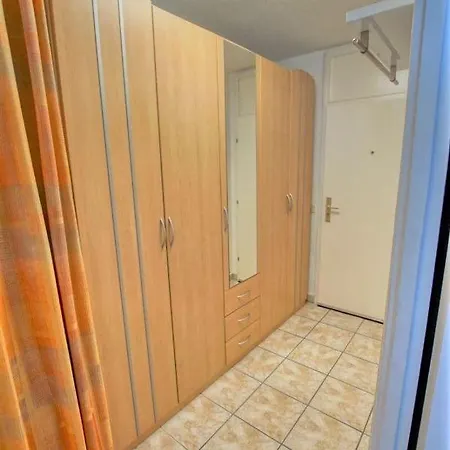 Ferienwohnung-o-7-12-0o0712 דירה